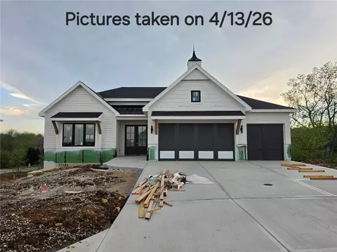 11240 S Gleason Rd, Olathe, KS 66061