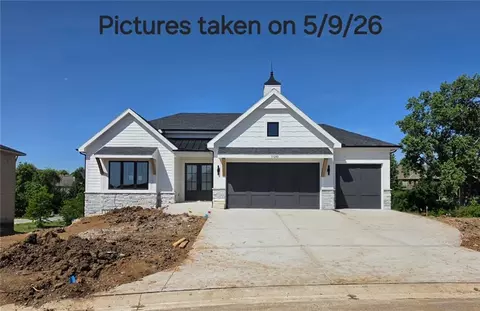 11240 S Gleason Rd, Olathe, KS 66061