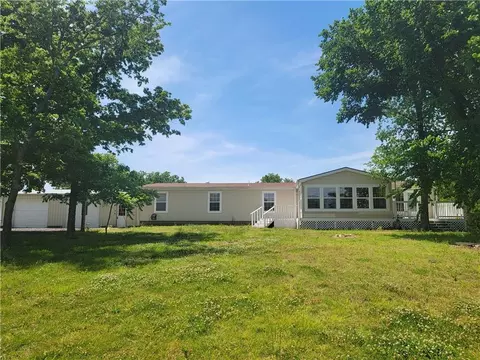 2765 Cr 4200 Rural Rte, Independence, KS 67301
