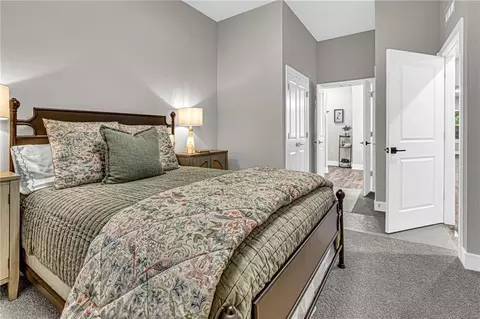 Bedroom - 5824 Hunter Ct, Raytown, MO 64133 photo 3 of 3