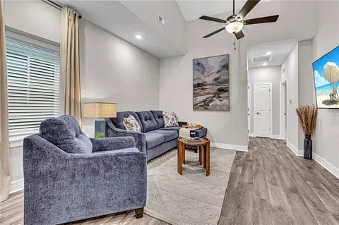 Living - 5824 Hunter Ct, Raytown, MO 64133 photo 2 of 3