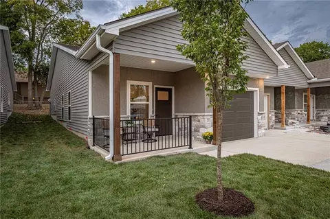 Exterior - 5824 Hunter Ct, Raytown, MO 64133 photo 1 of 4