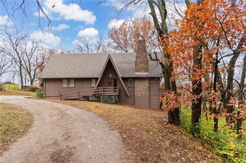 111 W Oak St, Warrensburg, MO 64093