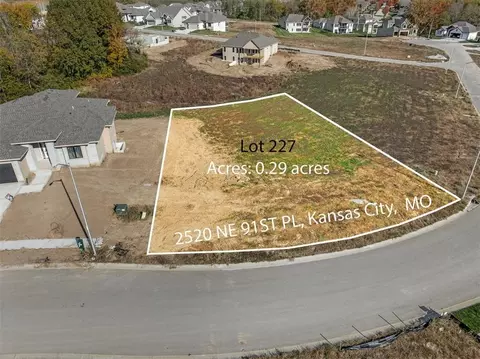 2520 NE 91st Pl, Kansas City, MO 64156