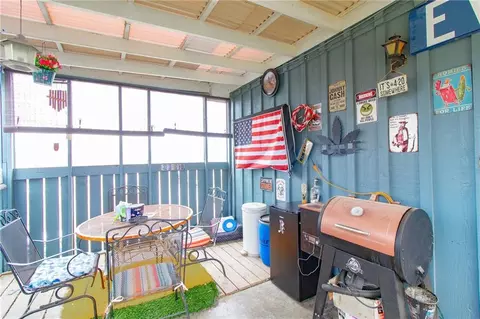 Exterior - 116 W Rives Rd, Clinton, MO 64735 photo 6 of 7