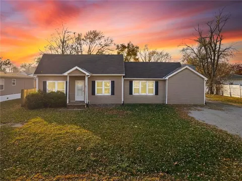 503 Stoutmore Dr, Polo, MO 64671