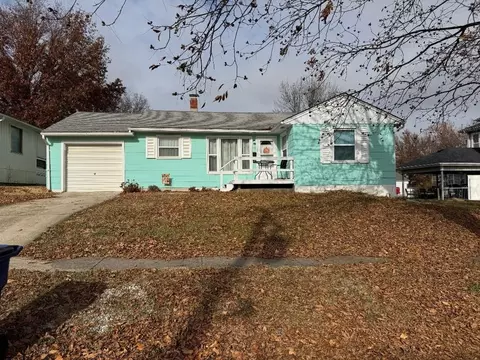 205 E Van Buren St, Gallatin, MO 64640