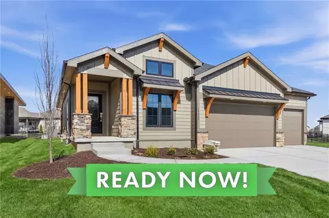 15284 W 173rd Ter, Olathe, KS 66062