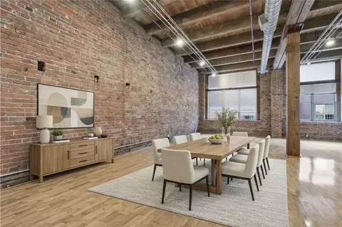 306 W 7 St #203, Kansas City, MO 64105