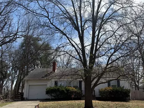 1403 W 27th Ter, Independence, MO 64052