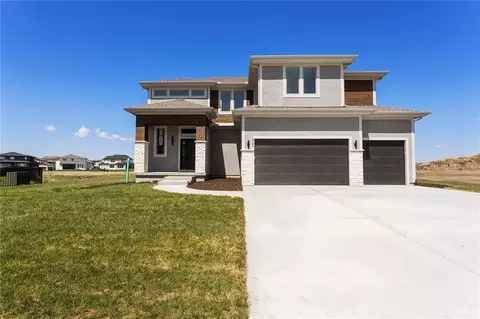 13304 W 179th St, Overland Park, KS 66013
