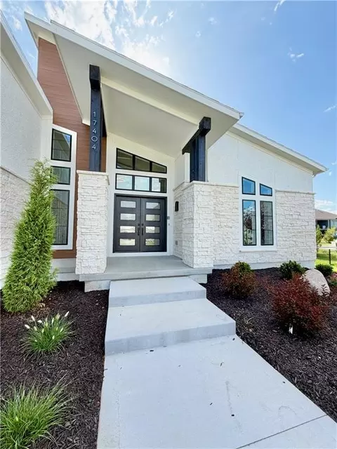 17404 Bluejacket St, Overland Park, KS 66221