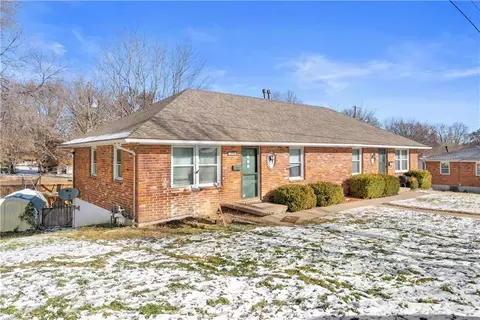 Exterior - 13598 E 39th 13600 Ct, Independence, MO 64055 photo 2 of 2
