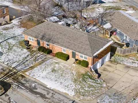 View/Area - 13598 E 39th 13600 Ct, Independence, MO 64055 photo 3 of 7