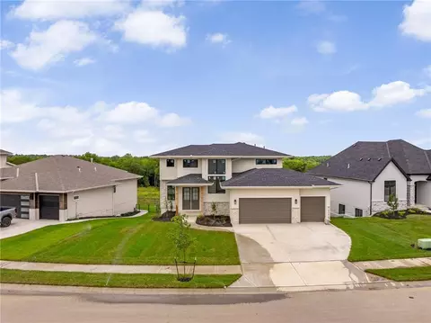 14187 S Houston St, Olathe, KS 66061