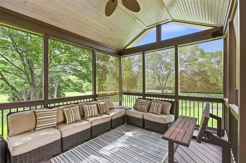 Exterior - 5920 NE Parks View Pl, Lees Summit, MO 64064 photo 3 of 6