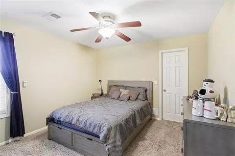 Bedroom - 5920 NE Parks View Pl, Lees Summit, MO 64064 photo 5 of 6