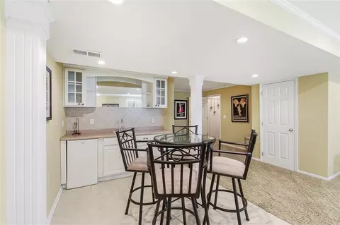 Dining - 5920 NE Parks View Pl, Lees Summit, MO 64064 photo 5 of 5
