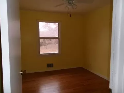 Bedroom - 15412 E 42nd Pl, Independence, MO 64055 photo 3 of 6