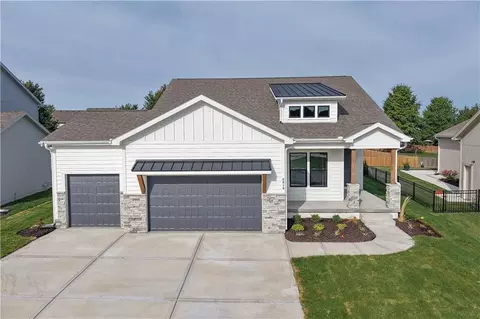 24940 W 145th St, Olathe, KS 66061