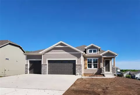 24940 W 145th St, Olathe, KS 66061