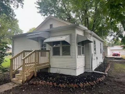6507 Sherman St, Saint Joseph, MO 64504