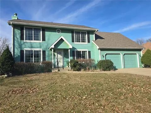 2805 NW Westbrooke Cir, Blue Springs, MO 64015