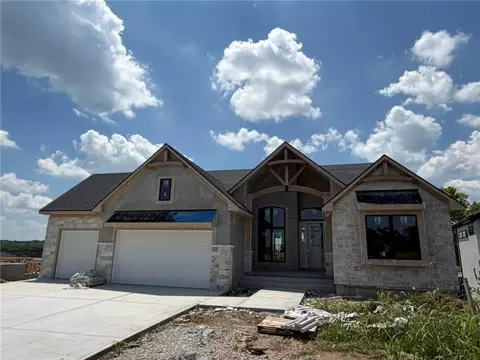 Exterior - 8982 Ginger St, Lenexa, KS 66227 photo 2 of 4