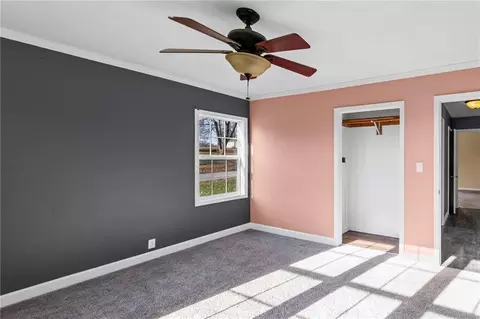 Bedroom - 514 SW 3rd St Ter, Carrollton, MO 64633 photo 3 of 4