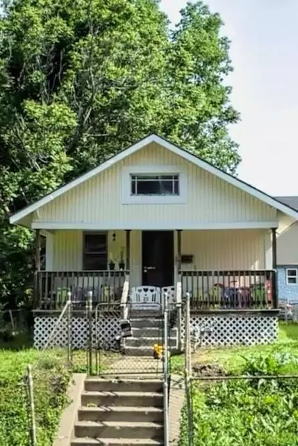 3104 E 23rd St, Kansas City, MO 64127