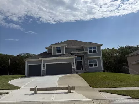 10516 N Wayne Ave, Kansas City, MO 64155