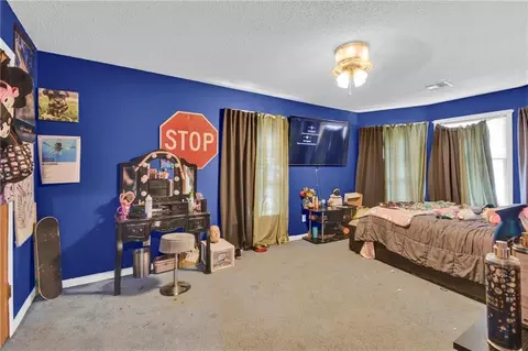 Bedroom - 2431 S Ponca Ave, Independence, MO 64057 photo 6 of 6