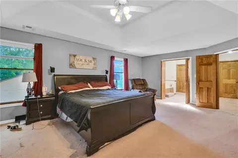 Bedroom - 2431 S Ponca Ave, Independence, MO 64057 photo 3 of 6