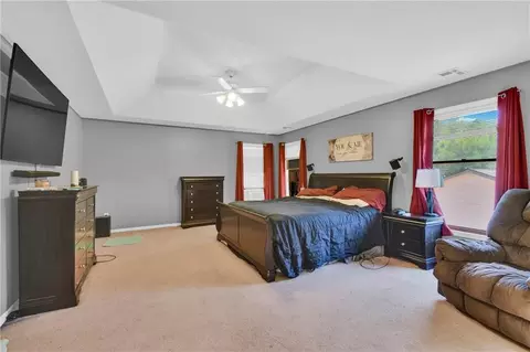 Bedroom - 2431 S Ponca Ave, Independence, MO 64057 photo 2 of 6
