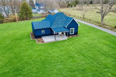 428 Walnut St, Guilford, MO 64457