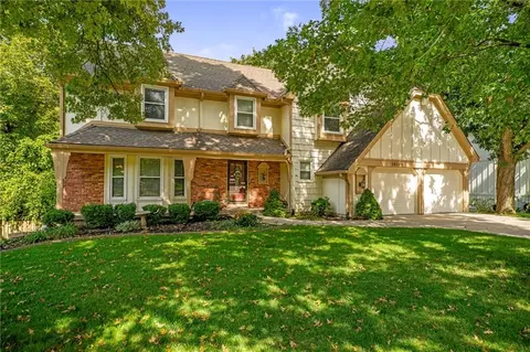 13212 W 84th St, Lenexa, KS 66215