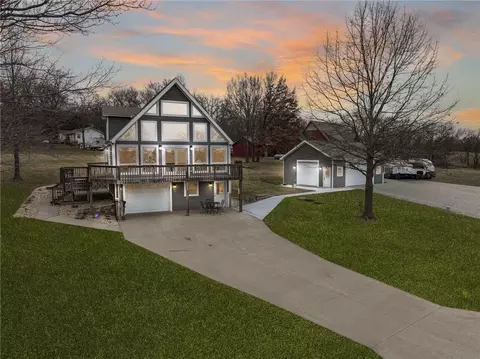 385 Lake Viking Ter, Gallatin, MO 64640