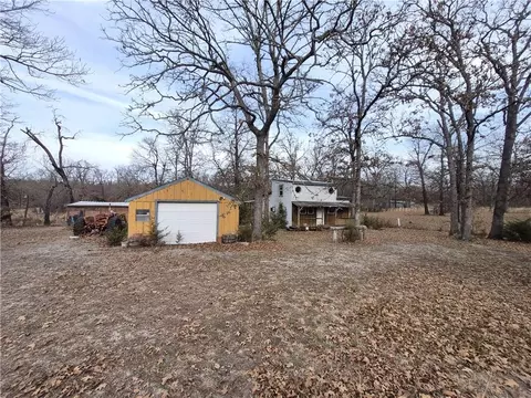 2210 Sleepy Hollow Ln, Fall River, KS 67047