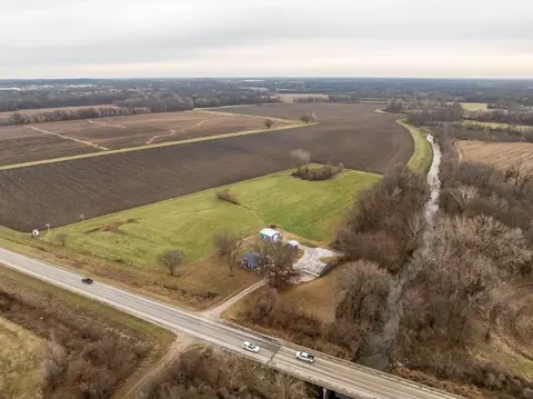 17301 E State Route 2 Rural Rte, Harrisonville, MO 64701