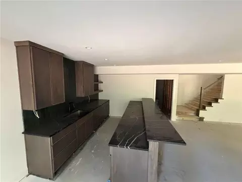 Kitchen - 8910 Ginger St, Lenexa, KS 66227 photo 6 of 8