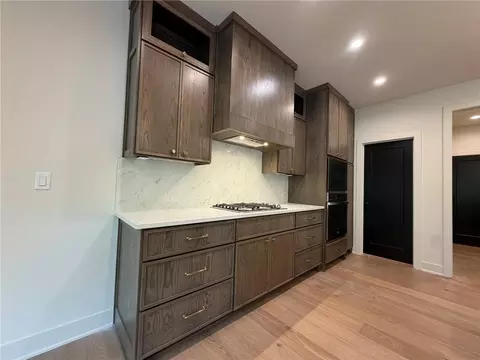 Kitchen - 8910 Ginger St, Lenexa, KS 66227 photo 6 of 8