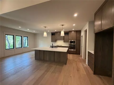 Living - 8910 Ginger St, Lenexa, KS 66227 photo 6 of 11