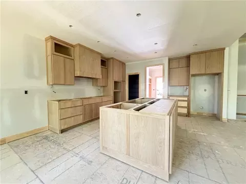 Kitchen - 8910 Ginger St, Lenexa, KS 66227 photo 4 of 7