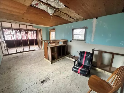 Living - 30008 Skyview, Edwards, MO 65326 photo 3 of 6