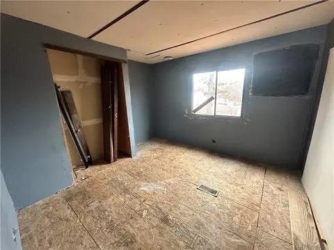 Bedroom - 30008 Skyview, Edwards, MO 65326 photo 1 of 2