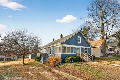 724 N Osage St, Independence, MO 64050