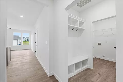 Entry Way - 27313 Acacia Dr, Lees Summit, MO 64086 photo 1 of 2
