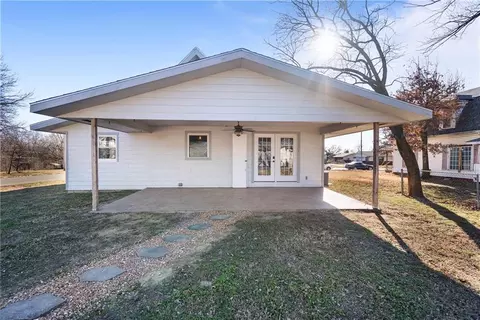 Exterior - 611 E 5th Ave, Caney, KS 67333 photo 3 of 8