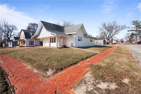 Other - 611 E 5th Ave, Caney, KS 67333 photo 2 of 14