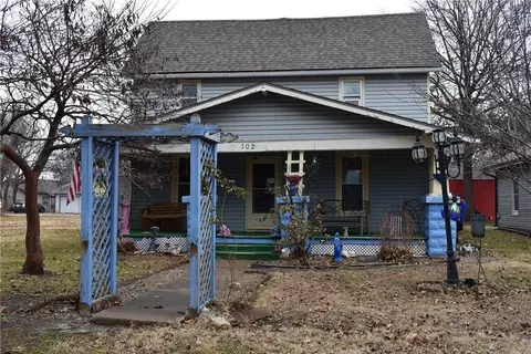 102 Brown Ave, Osawatomie, KS 66064